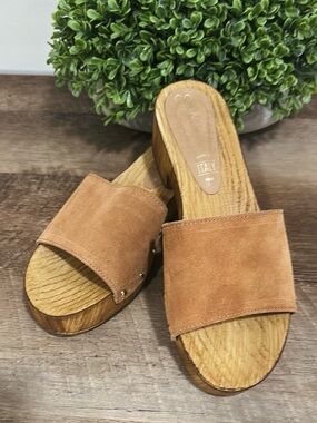 Seychelles Good Spirits Clog - Women's Size 8.5